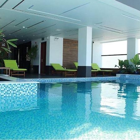 Daisy Hotel Nha Trang Esterno foto