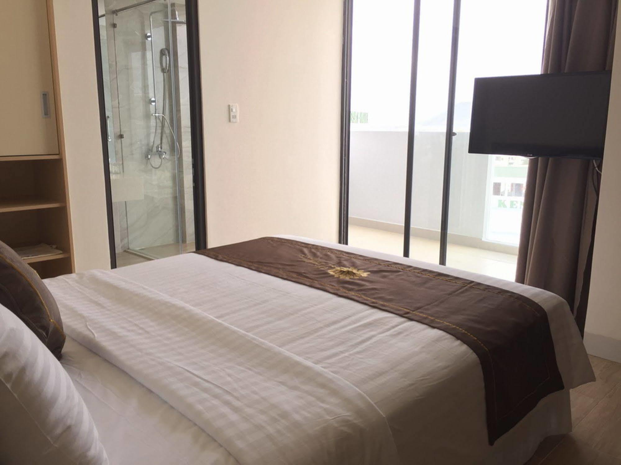 Daisy Hotel Nha Trang Esterno foto