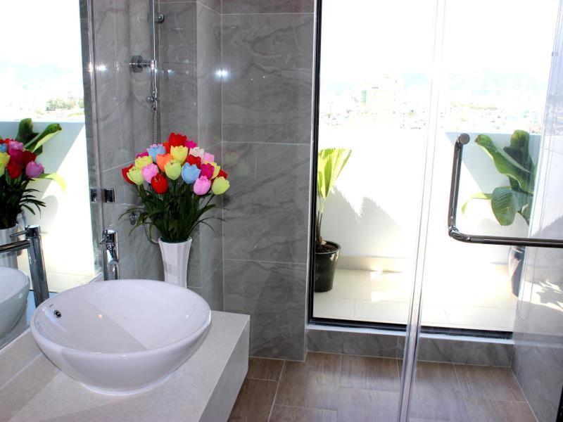 Daisy Hotel Nha Trang Esterno foto