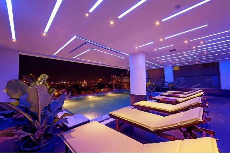 Daisy Hotel Nha Trang Esterno foto