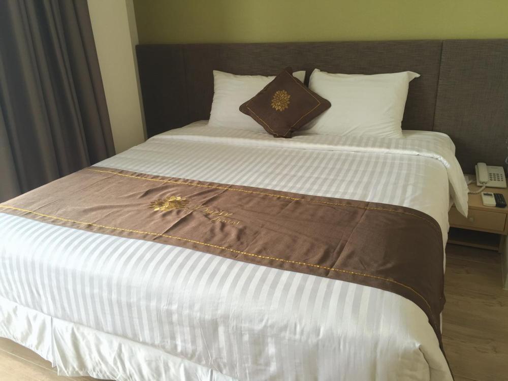 Daisy Hotel Nha Trang Esterno foto